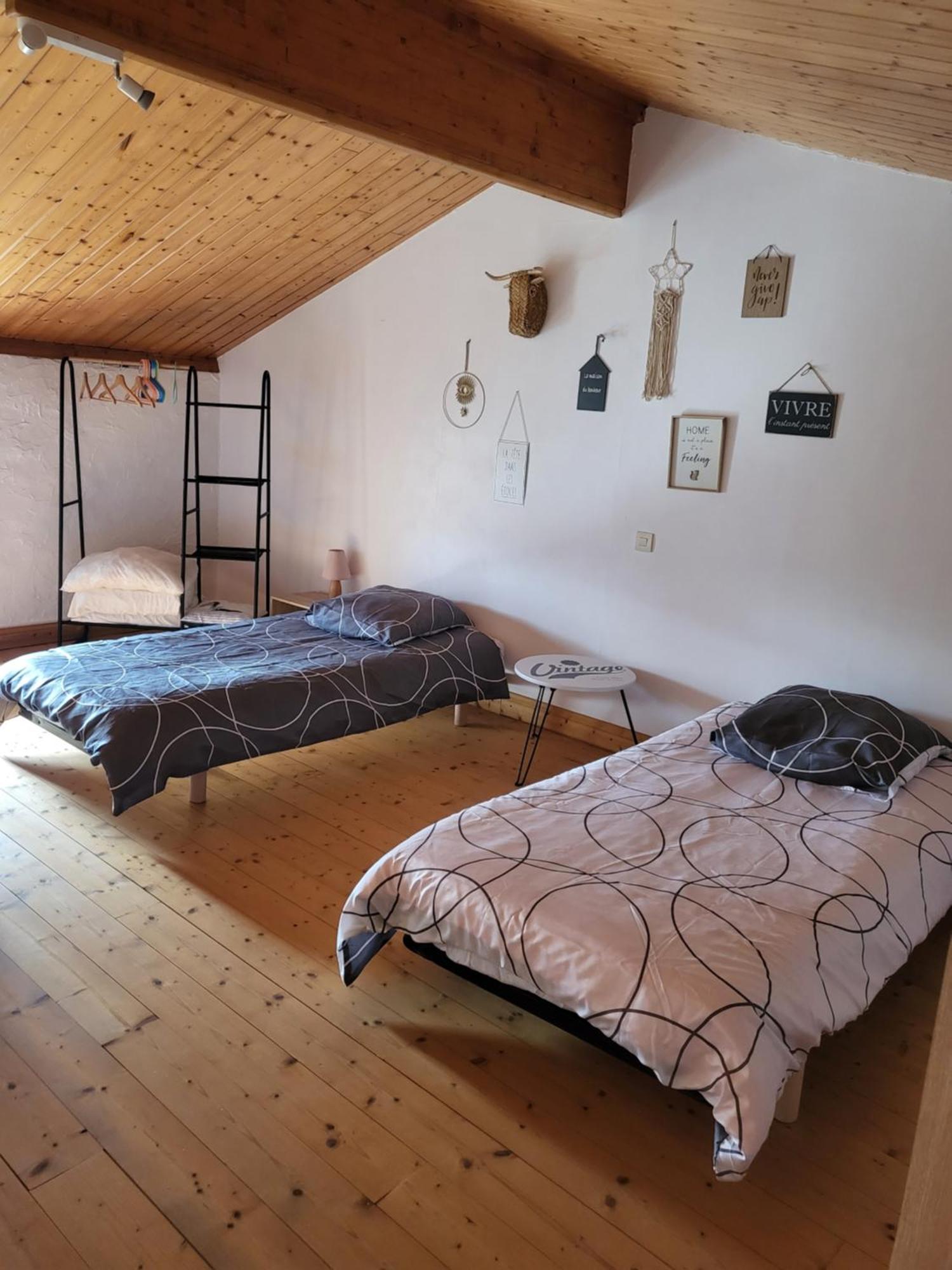 Gite Chamarel Les Aubiers Экстерьер фото
